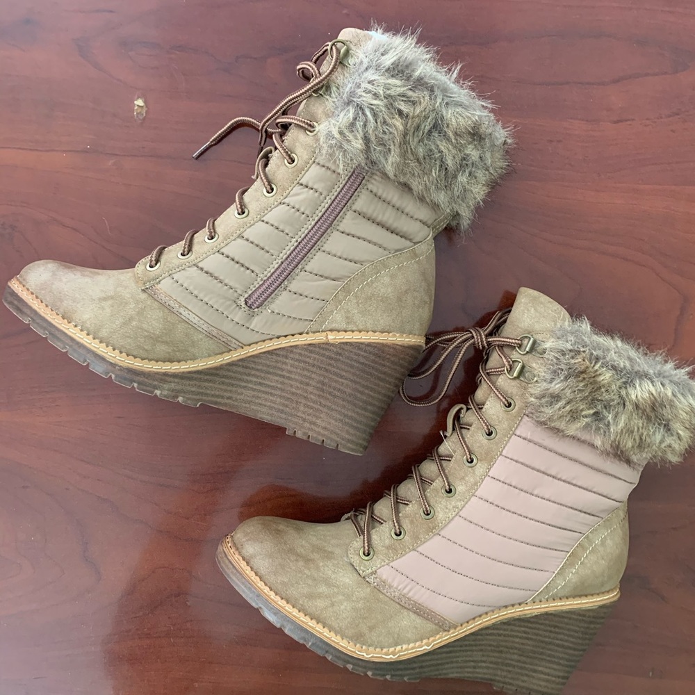 Wedge Winter Boots with Fur